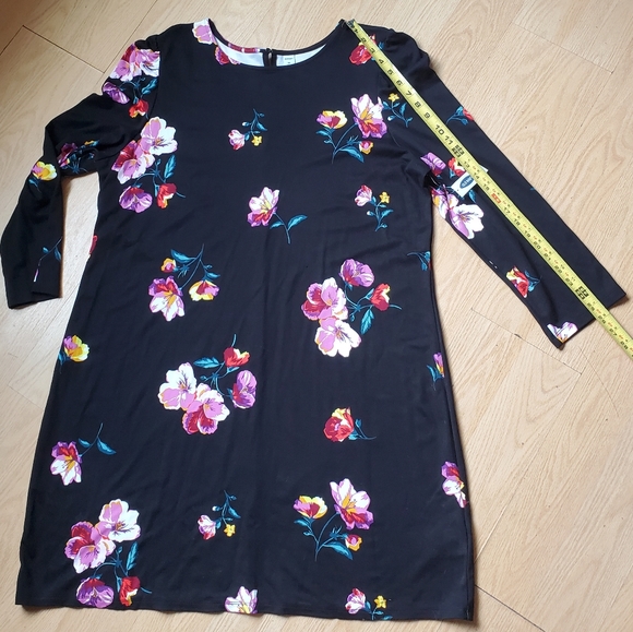 Old Navy Woman's Size XXL Black along Sleeve Floral Dress. - Picture 7 of 10